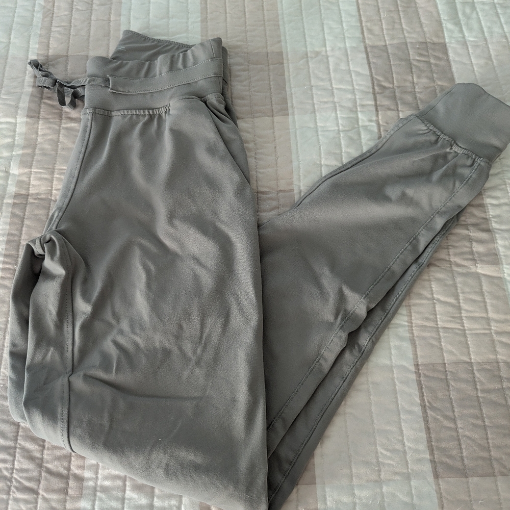 Zyia joggers silver grey